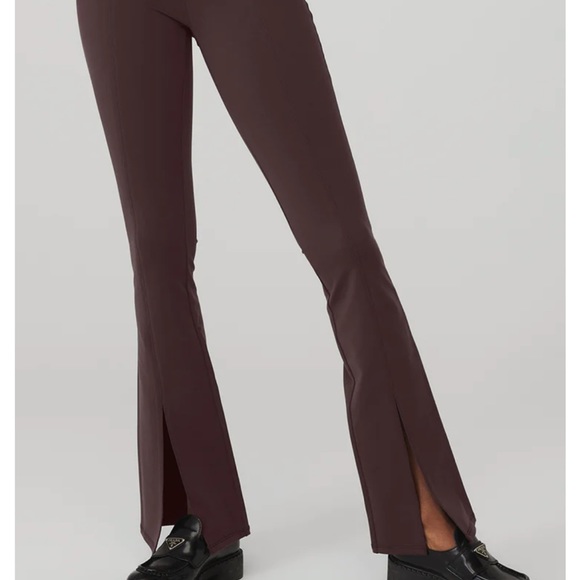 NWOT Alo Airbrush High-Waist Flutter Legging Limited Edition Color - Picture 1 of 7